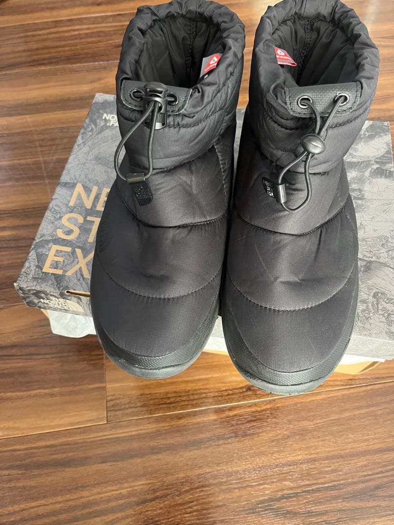 ノースフェイスヌプシ ブーティ ウォータープルーフ ショートブーツ