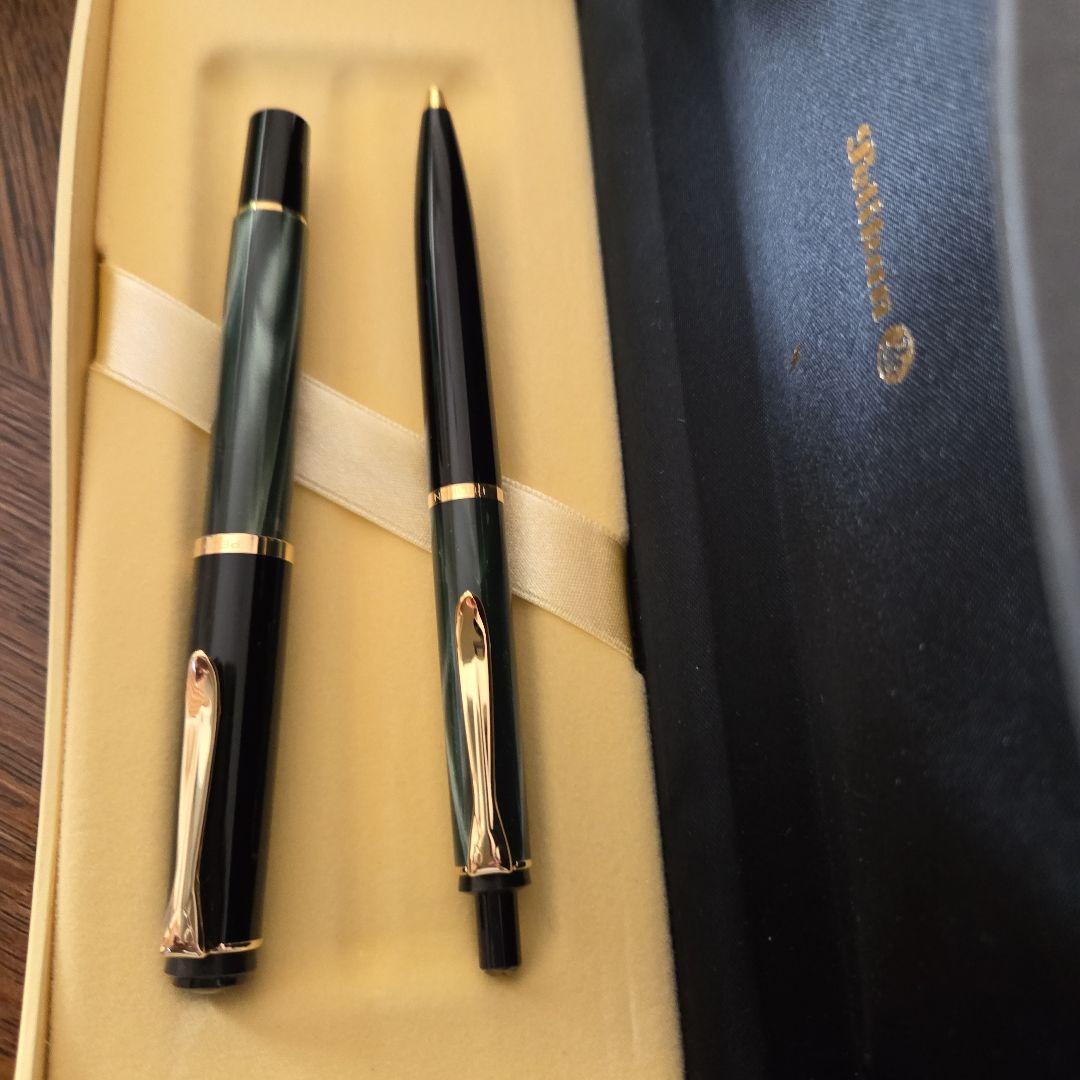 Pelikan ボールペンと万年筆セット
