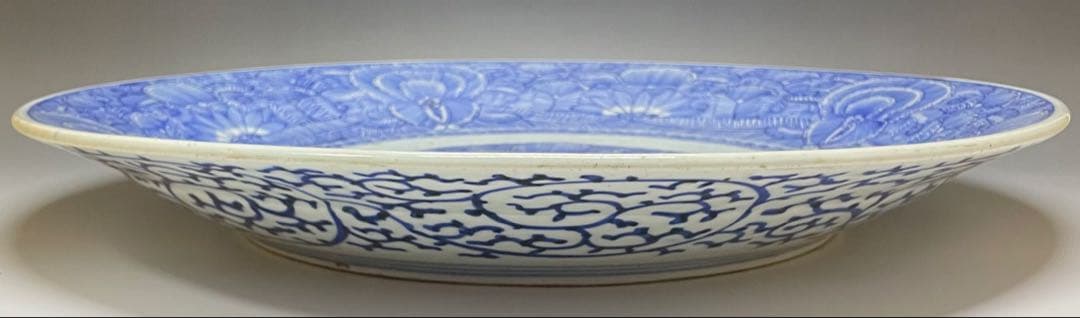 古伊万里　線描大皿　蛸唐草　染付　大明成化年製　　箱付　d991