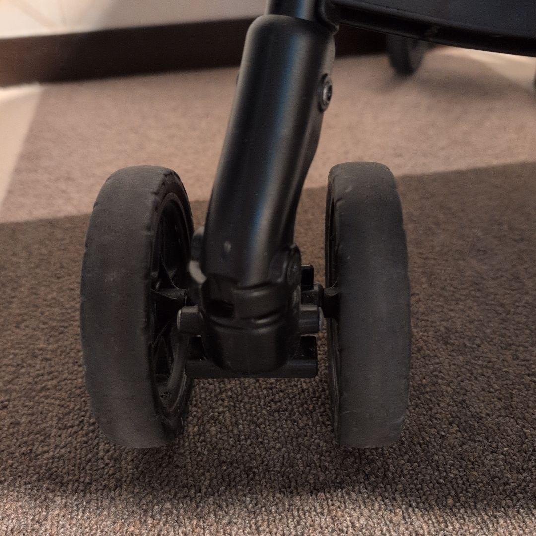 Combi コムペット ミリミリライト シャンパンローズ