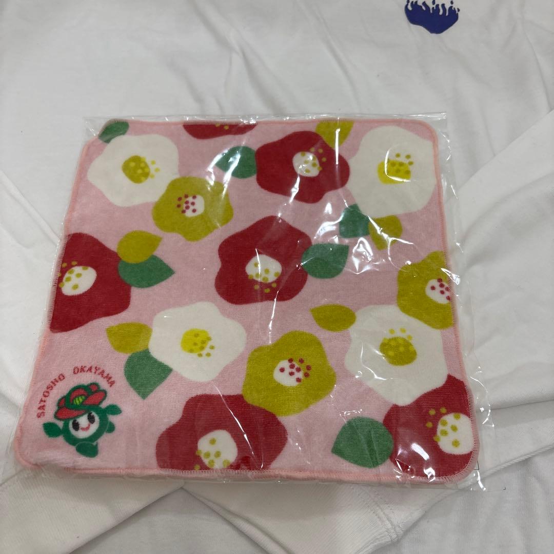 美品藤井風さんロンT &さとちゃんタオル