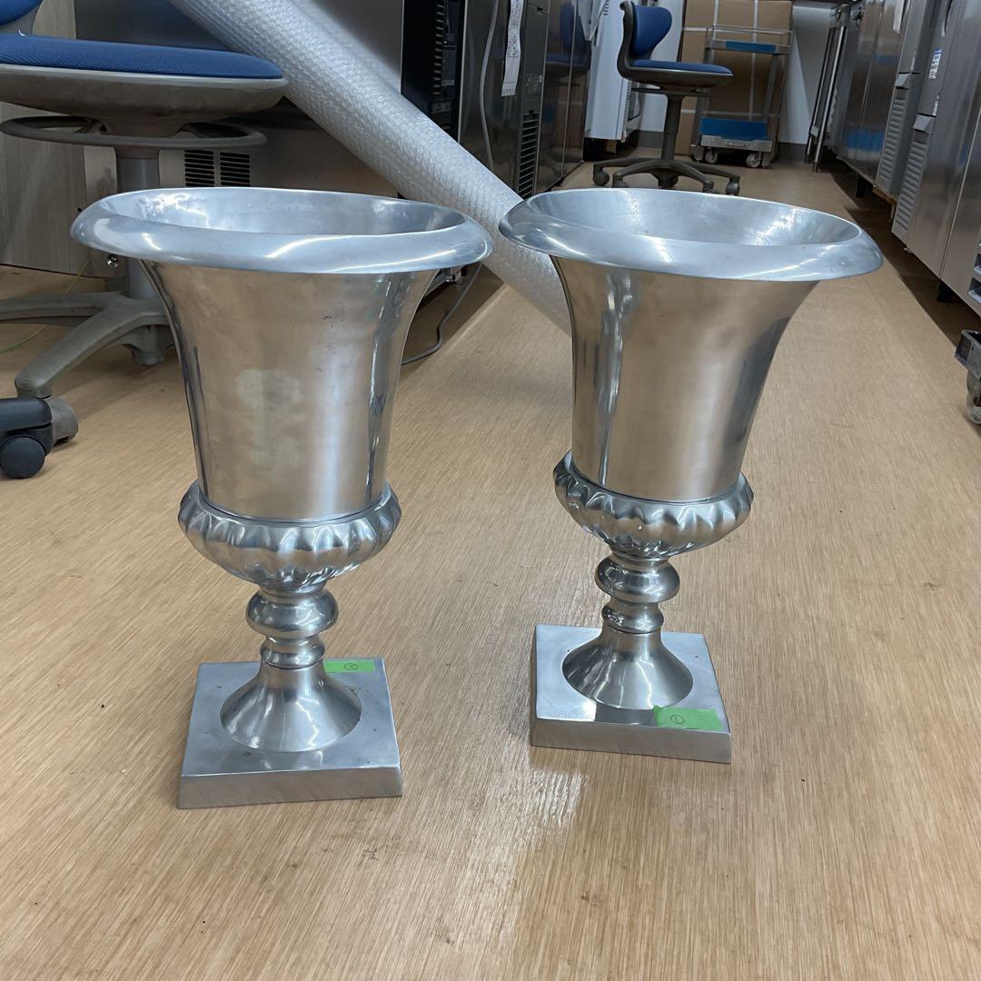 フラワーベース 2個セット　中古　アンティーク　置物