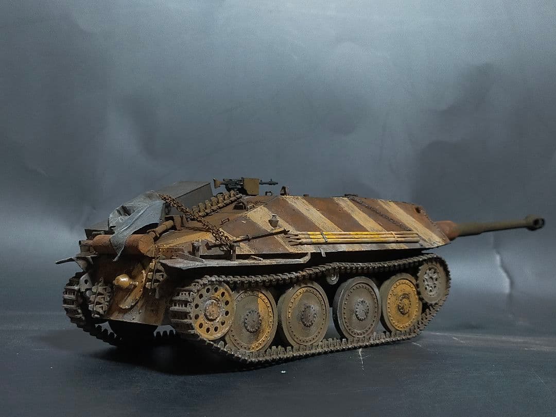 ドイツ 1/35 戦車 完成品タイガー