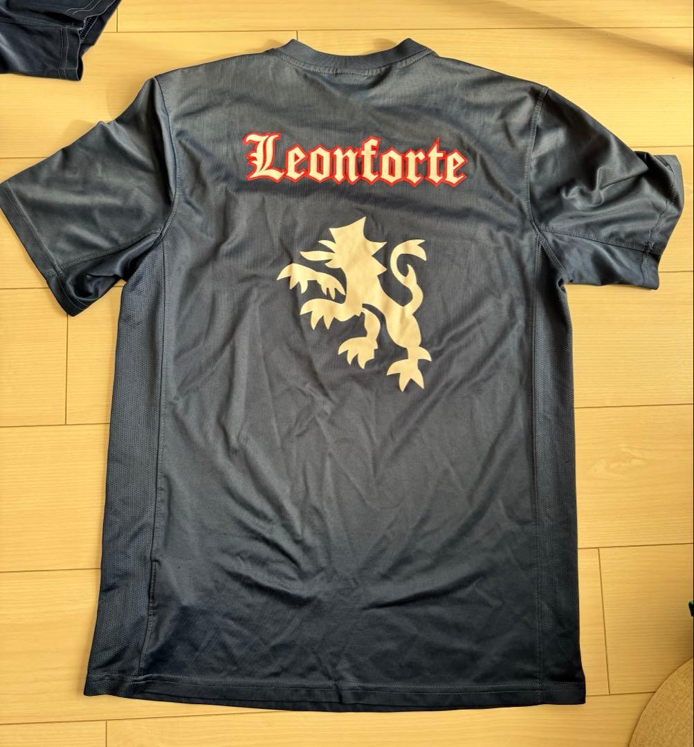 (美品)大阪産業大学附属高等学校サッカー部　ユニフォーム/練習着　5点セット