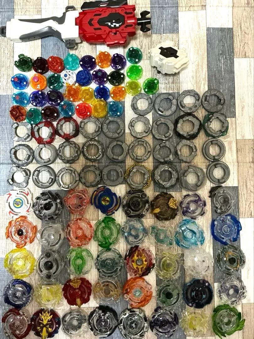 ベイブレードバースト　引退品　ベイブレード　計104点