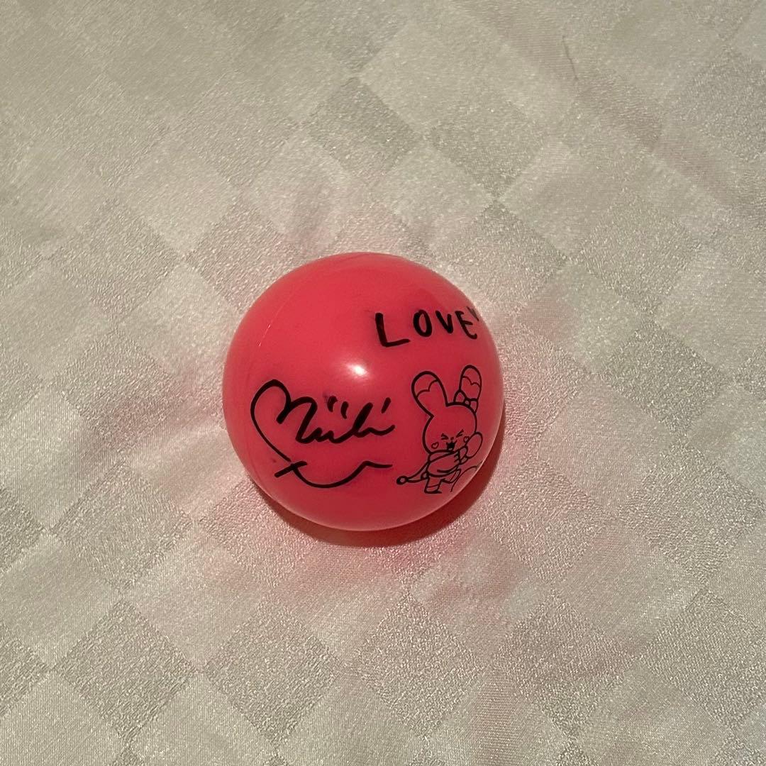 NiziU ミイヒ　サインボール【値下げしました】