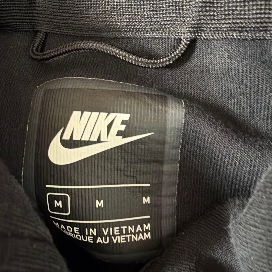 NIKEテックフリースブラック