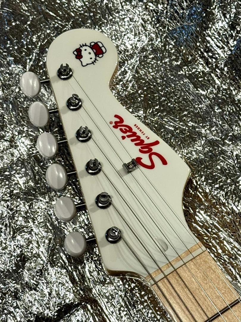 ギター Hello Kitty Stratocaster Limited White