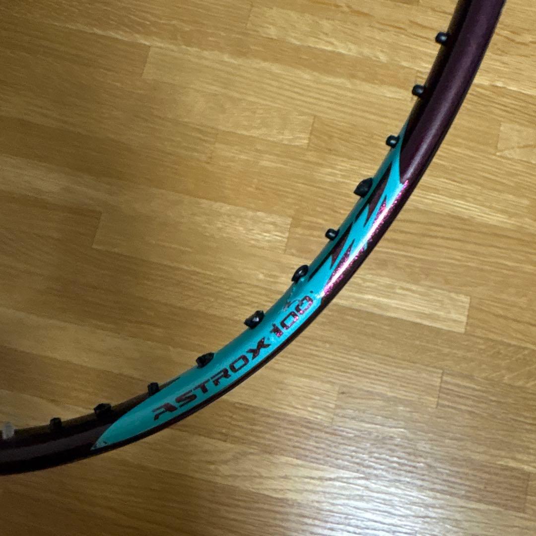 アストロクス 100zz4Uバドミントンラケットジャンク