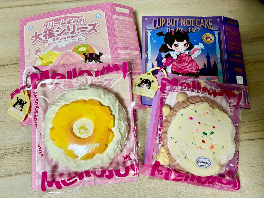 Mellojoy大福 (パイン)とカップケーキか？(チーズ豆乳)