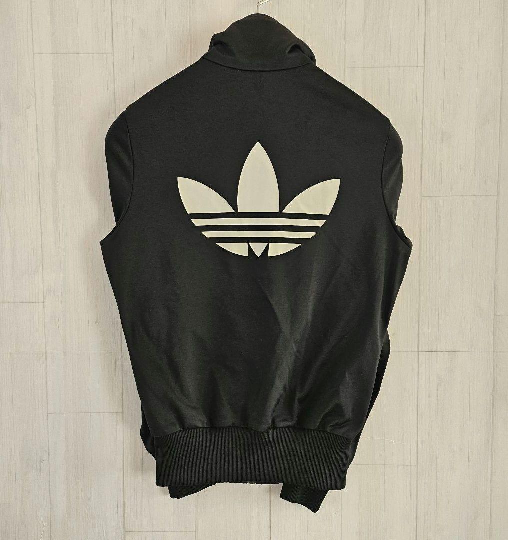 【人気】アディダス FB トラックジャケット バックプリント 黒 レディース S