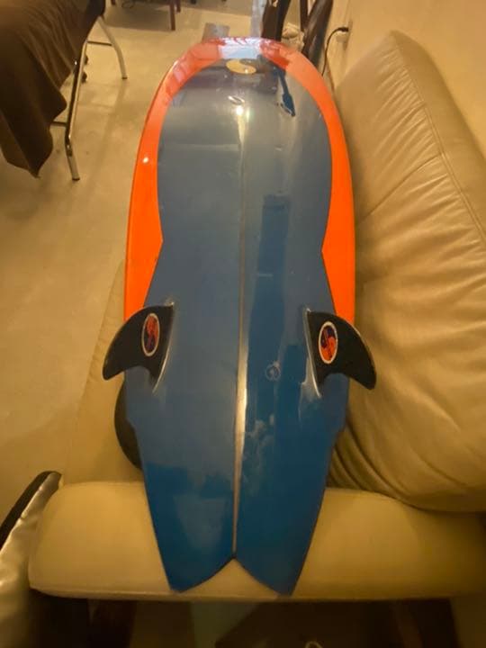 タウンアンドカントリーサーフボードクリスマスデスカウント半額セールです