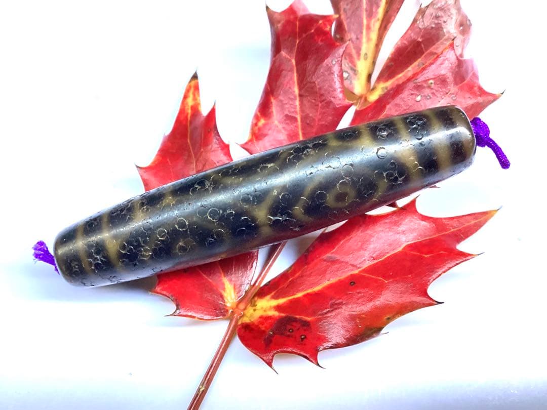 ✳龍眼天珠　極上の馬蹄痕入り　台湾上肯製　50年眠り続けた保管品　ソーティング付