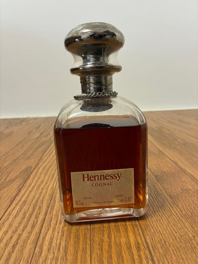 Hennessy コニャック シルバートップ　ブック型ケース　700ml