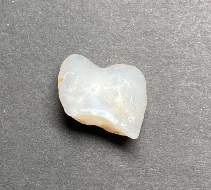 【珍品】京都府産　めのう　原石　歯　国産鉱物　標本　メノウ　瑪瑙