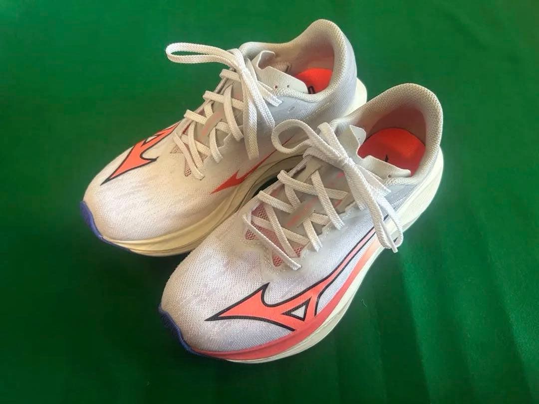 ミズノ ランニングシューズ ウエーブ リベリオン フラッシュ 3 23.5cm
