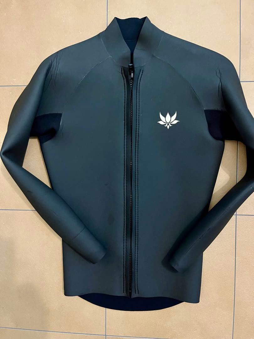 AXXE CLASSIC フロントジップ ロングスリーブタッパー ラバーLサイズ