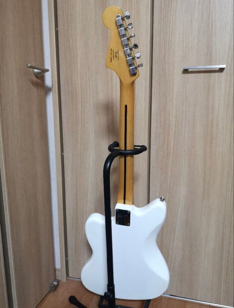 【*！様 Squier Vintage Modified ジャズマスター