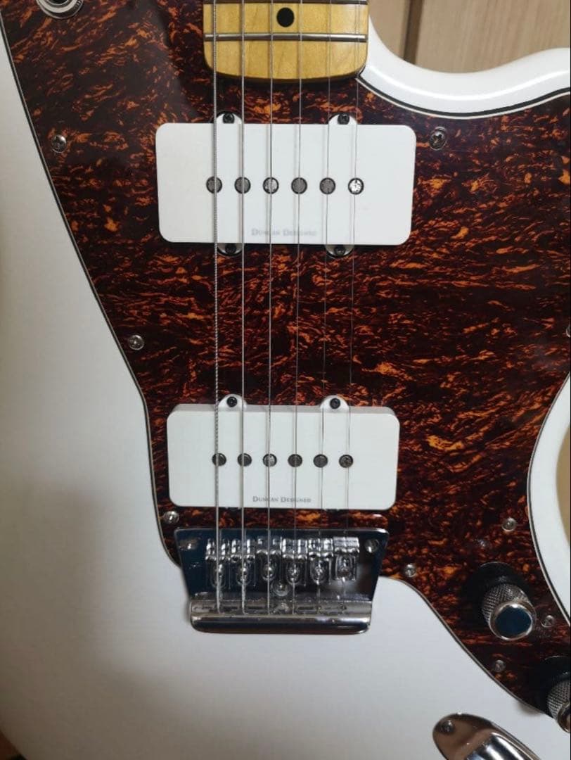 【*！様 Squier Vintage Modified ジャズマスター