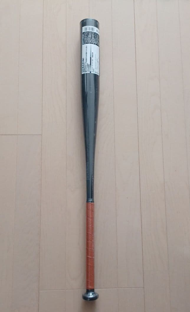 【新品未使用】一般硬式用金属バットディマリニ ヴードゥ高校野球新基準対応83cm