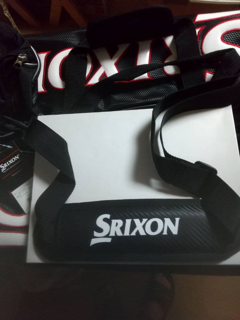 スリクソンツアーバック定価税込約20000円　　　　　　　　　実