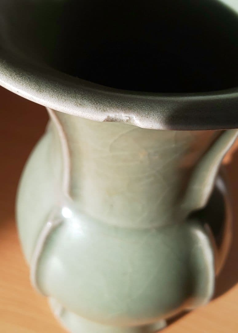 青磁中国美術 宋龍泉窯粉 梅子青出青磁品種 尊式 花瓶