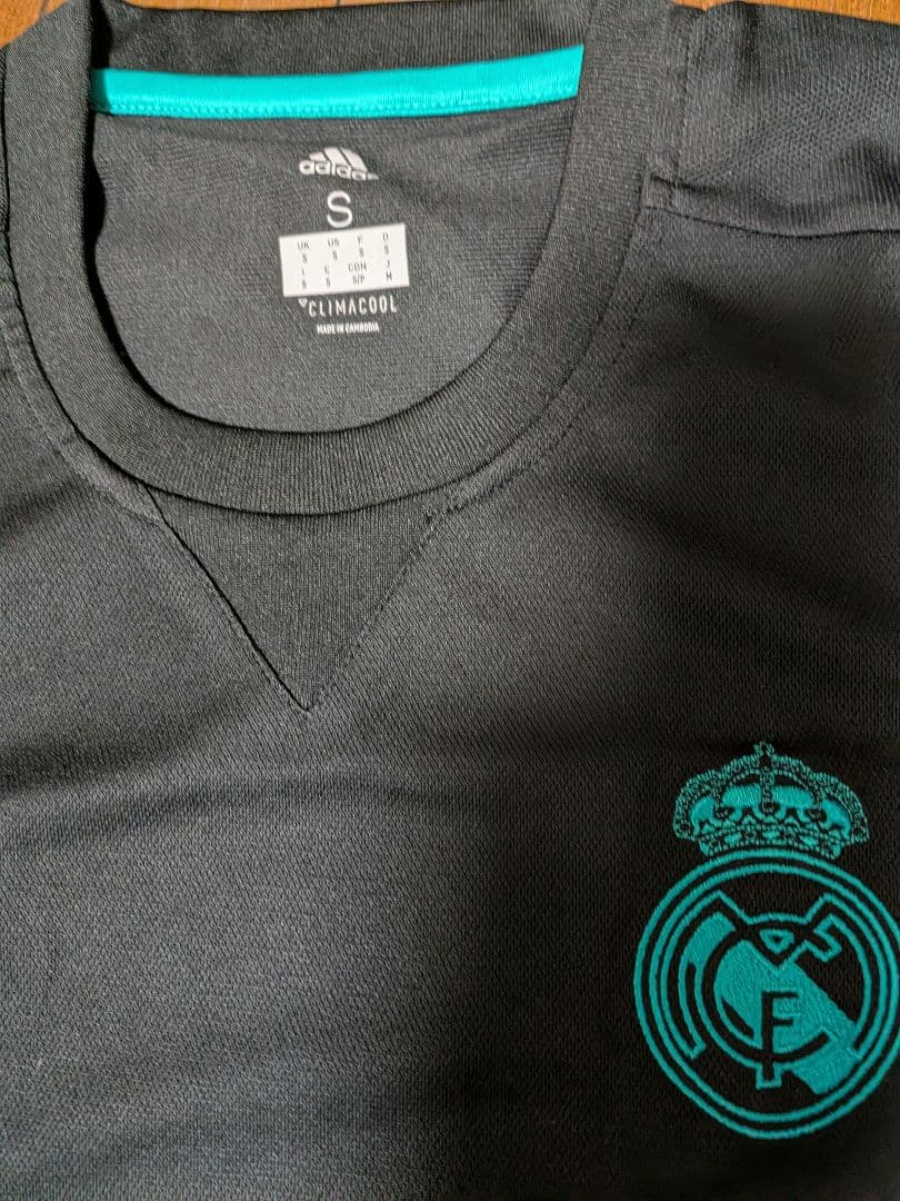 レアル・マドリード　17-18アウェイユニフォーム上下セット