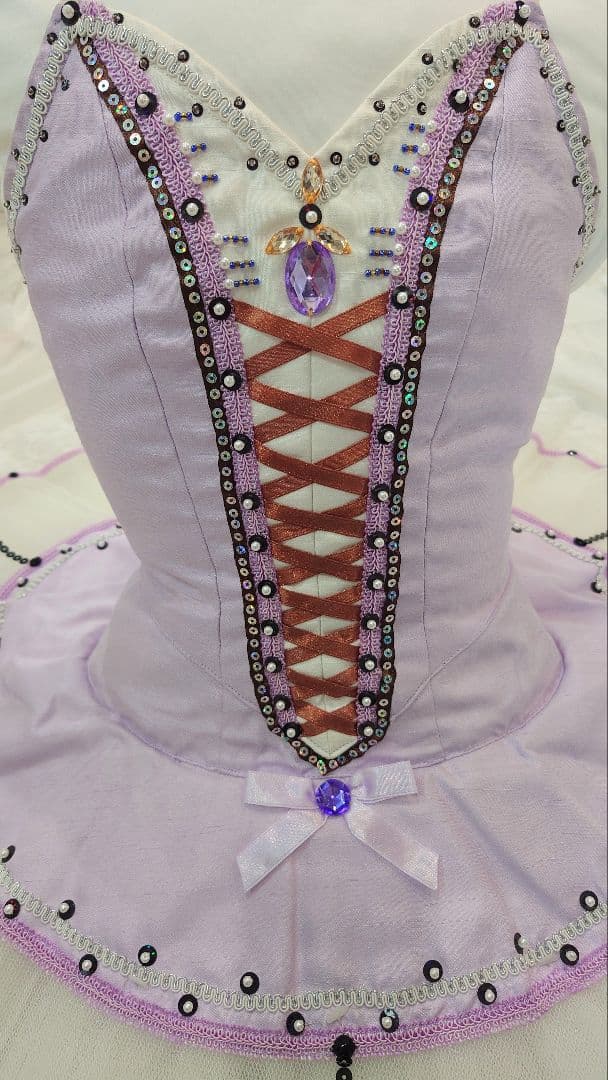 【アルレギナーダ、サタネラ】 チャコット・バレエ衣裳 袖飾り付き 美品 ４号