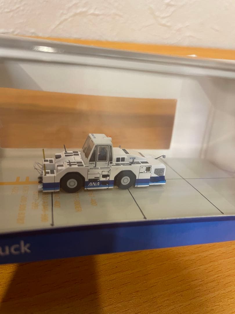 ANA トーイングカー　1/200 JC Wings WT500
