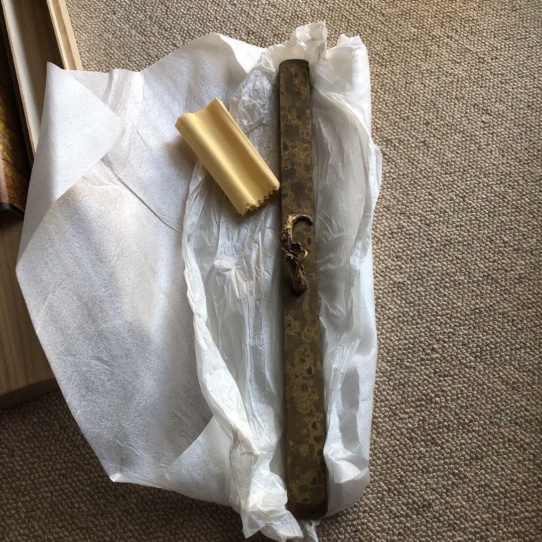 おさへ　伝芳　蠟型銅製　須賀正紀　氏作　共箱入り