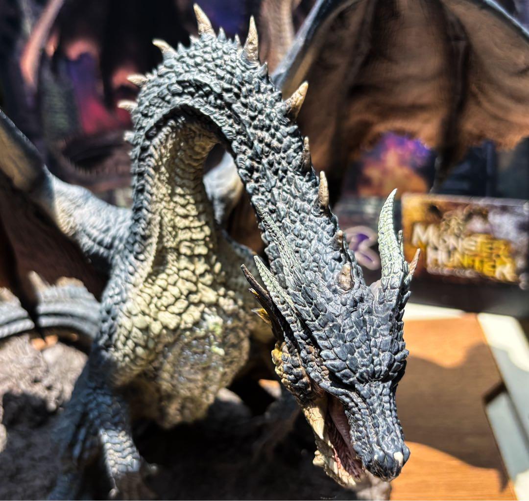 クリエイターズモデル 黒龍 ミラボレアス フィギュア