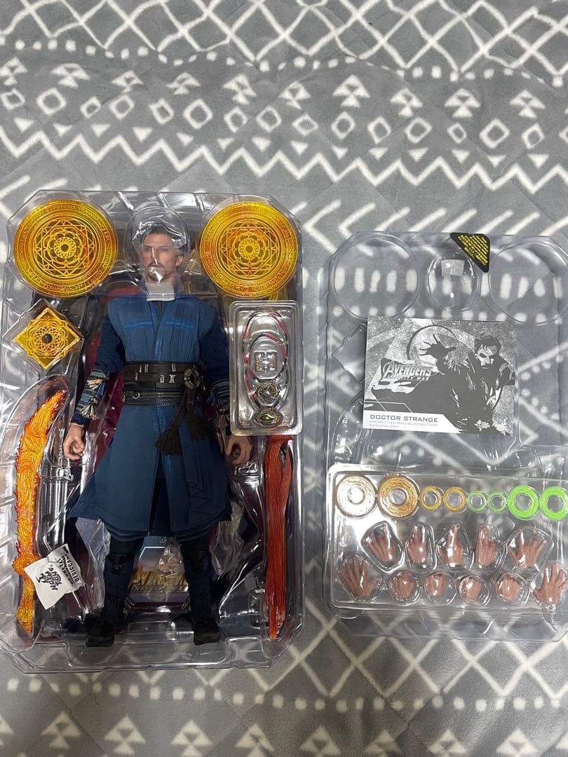 ドクター・ストレンジ フィギュア ホットトイズ hot toys