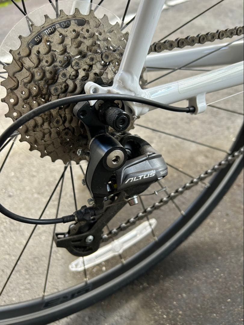 たろうGiant ロードバイク ESCAPE RX Sサイズ(空気入れ付)