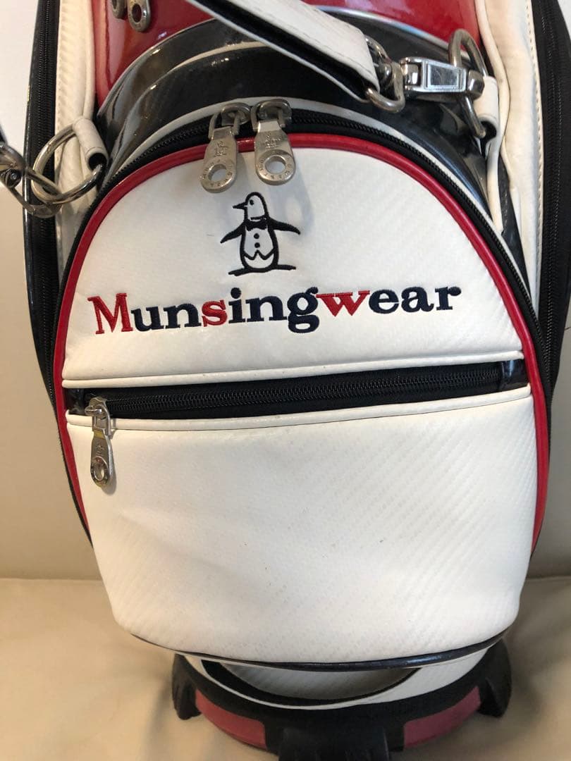 【送料込み】激安　マンシングウェア　 9.5型キャディバッグ　フードカバー付き