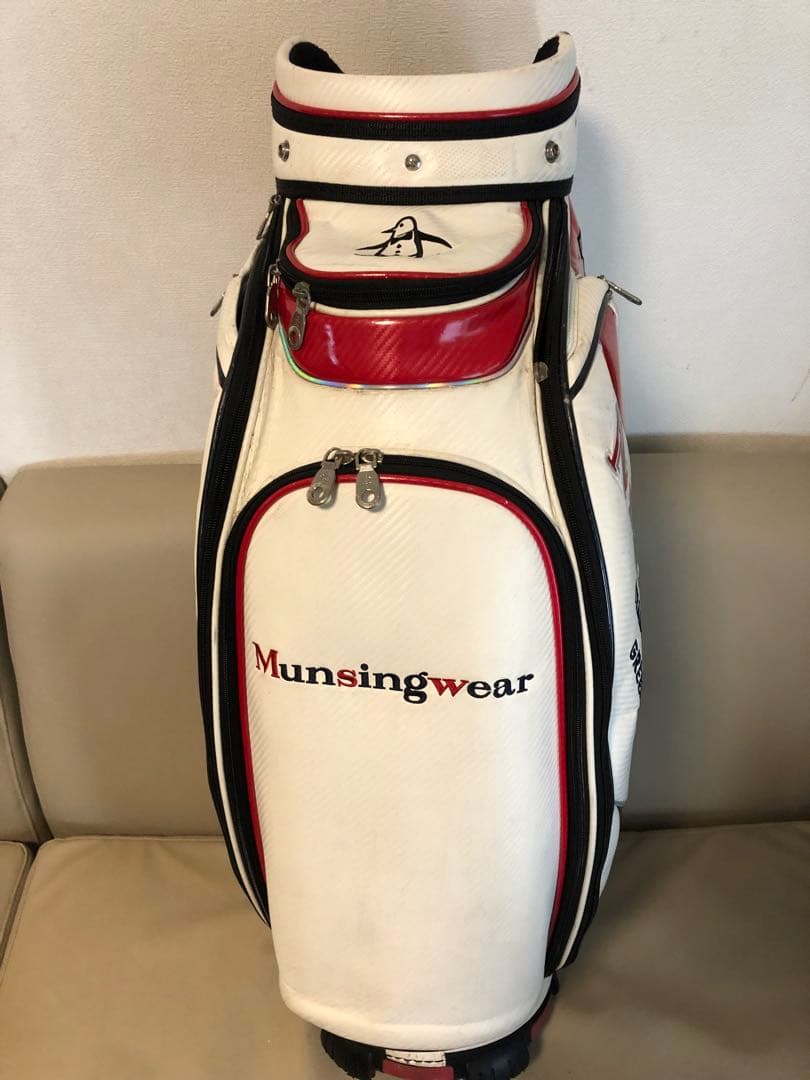 【送料込み】激安　マンシングウェア　 9.5型キャディバッグ　フードカバー付き