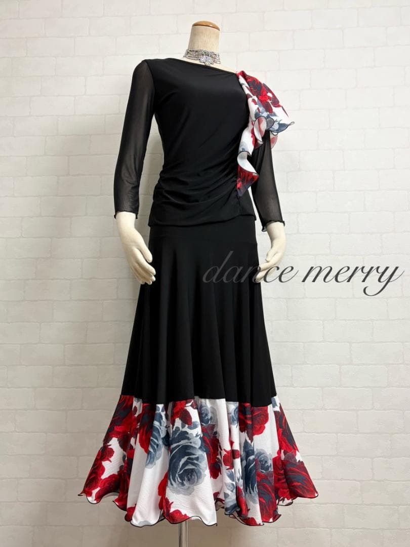 ＊新品　社交ダンス　ツーピース　黒　白　赤　タンゴ　ワルツ　パーティ　8244