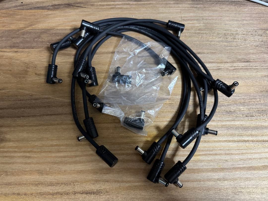 FREE THE TONE ソルダーレスDCケーブル