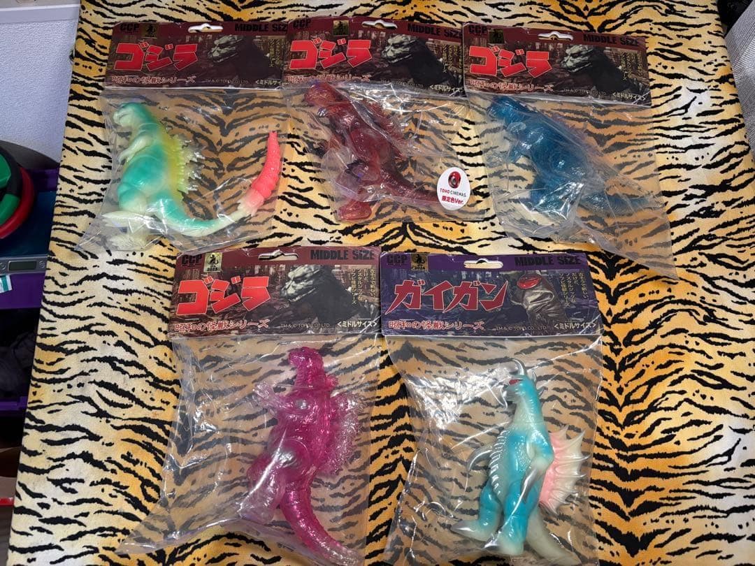 CCP ゴジラ　ガイガン　 ミドルシリーズ まとめ売り ルミナス 蓄光 東宝