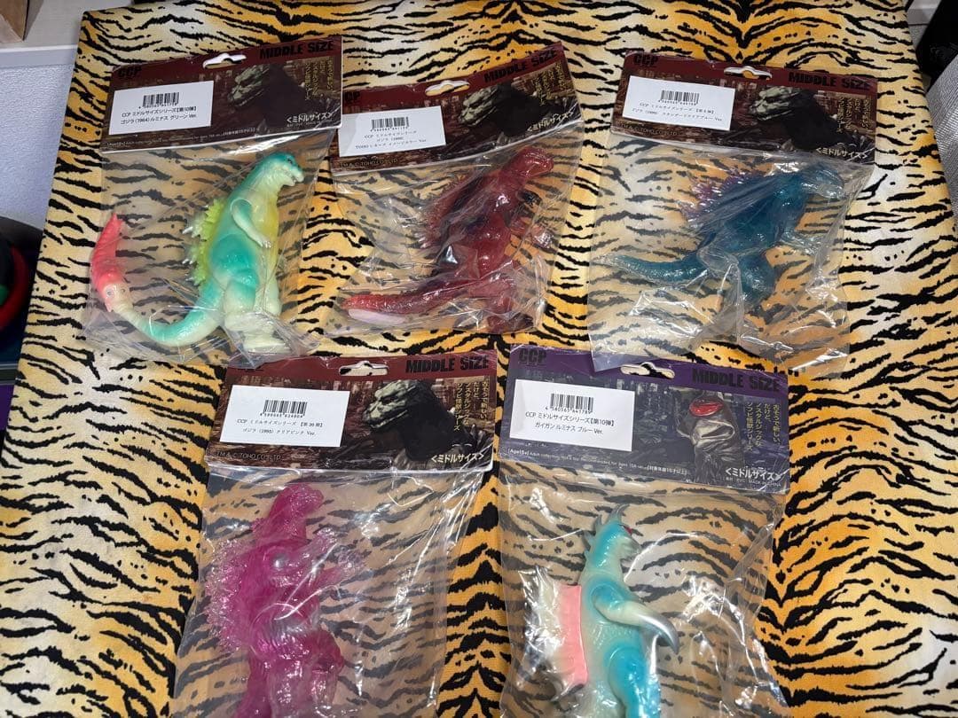 CCP ゴジラ　ガイガン　 ミドルシリーズ まとめ売り ルミナス 蓄光 東宝