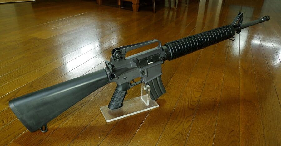 東京マルイ コルト M16A2 300連射マガジン付き