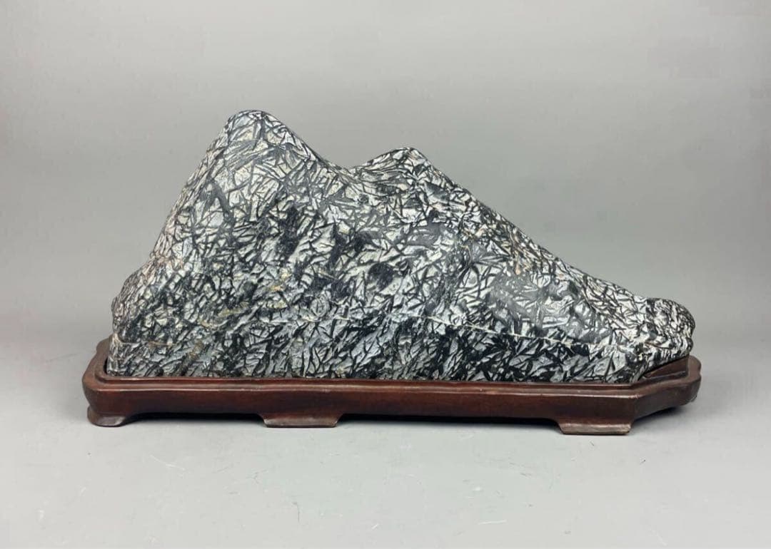 希少 蛇紋石 笹目石 鑑賞石 竹葉石 水石 自然石 天然石 パワーストーン 鉱石