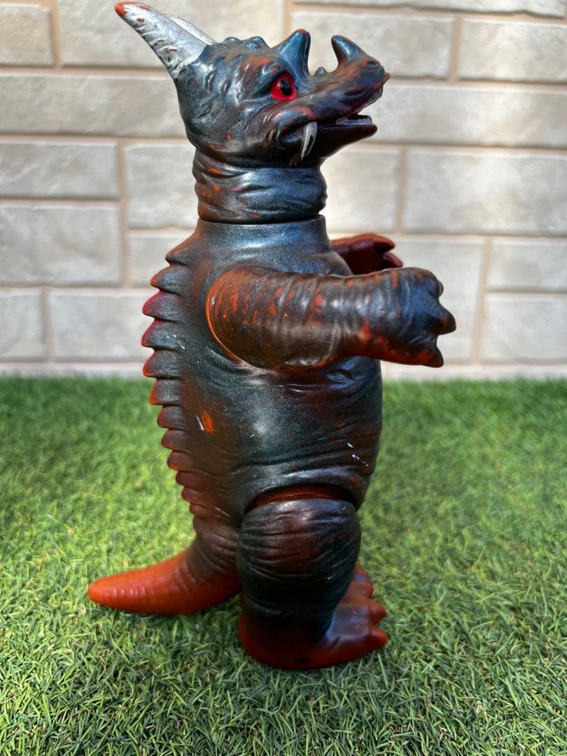 希少ビンテージ円谷プロ　マルサン　ウルトラQ地底怪獣パゴス約22.5cm