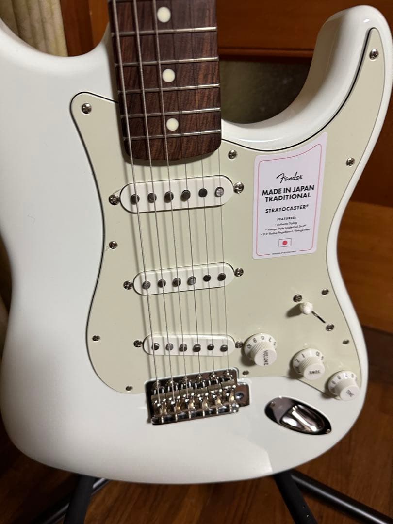 Fender traditional 60s Stratocasterファンダー