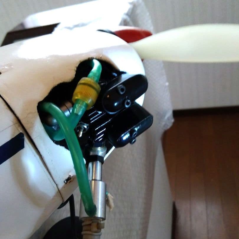 航空機模型 チェロキー　ラジコン飛行機　 SAITO 4C エンジン