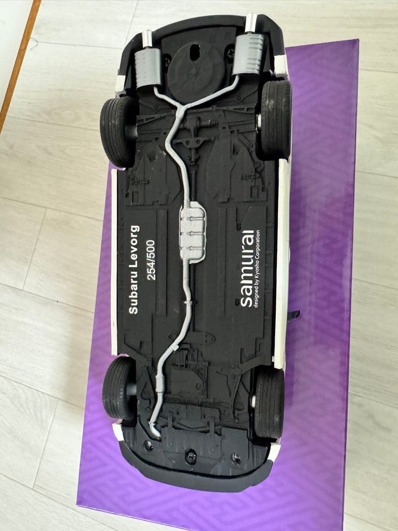 スバル レヴォーグ　京商samurai 1/18