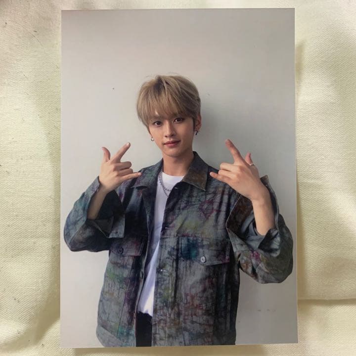 stray kids ストレイキッズ　リノ　ミノ