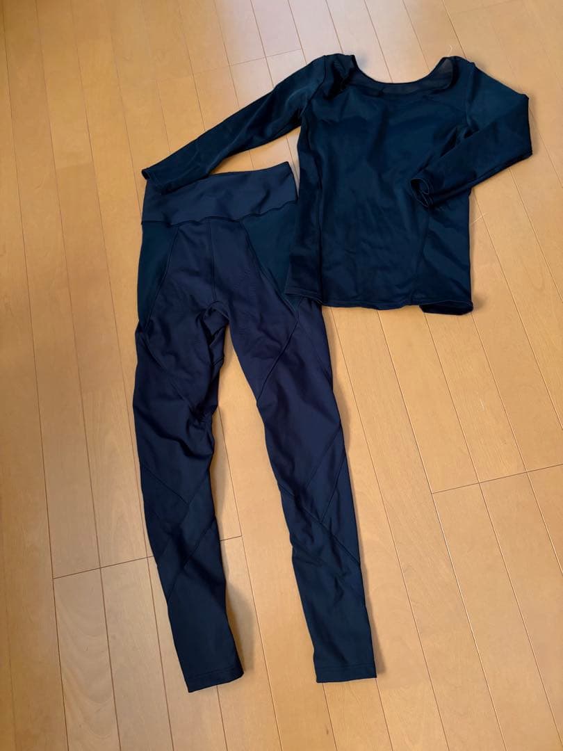 リントスルパーフェクトフォームLサイズ ヨガウェア 上下セット