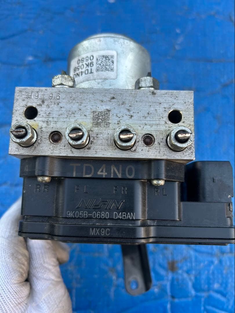 ホンダ　フィット　GP7 ABS アクチュエーター