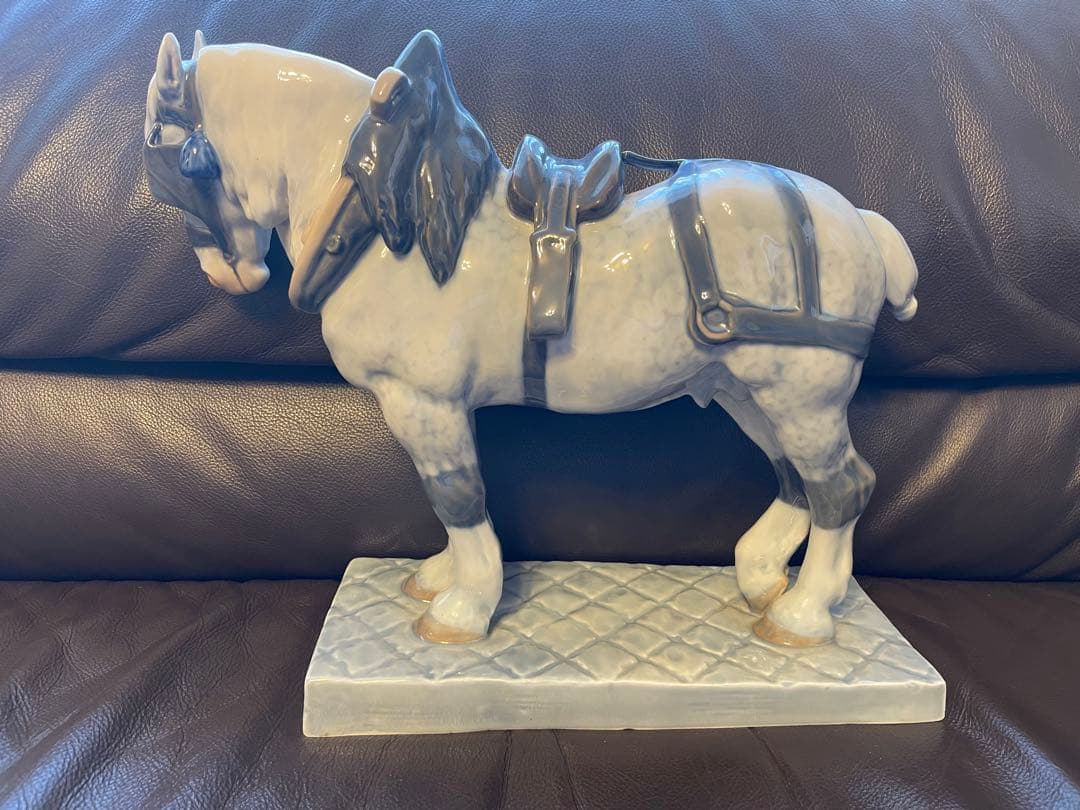 希少品　ロイヤルコペンハーゲン　馬の置物