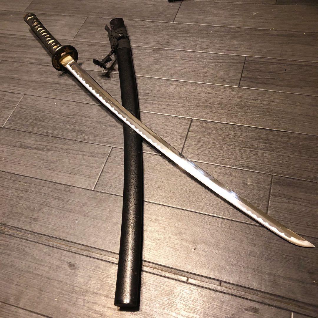 高級模造刀　黒拵え　居合刀　研波刃　合金　本格模擬刀